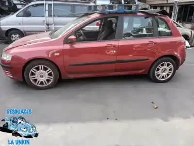 Veicolo di demolizione fiat stilo (192) 1.9 jtd cat dell'anno 2002 alimentato 192a1000
