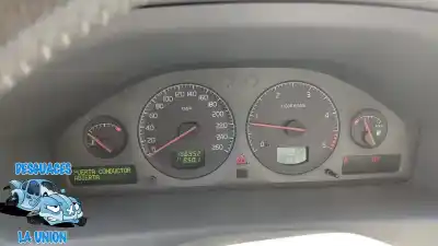 Veículo de Sucata volvo s60 berlina d5 do ano 2003 alimentado d5244t