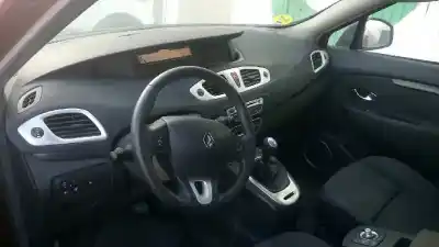 Здавання транспортного засобу renault scénic iii (jz0/1_) 1.9 dci (jz0j, jz1j, jz1k, jz1s) року 2010 потужний f9q872