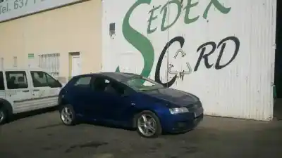 Véhicule à la ferraille fiat stilo (192) 1.9 multijet 140 m.schumacher de l'année 2005 alimenté 192a8000