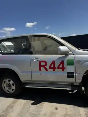 Scrapping Vehicle TOYOTA LAND CRUISER (J12)  of the year 2004 powered 1KDFTV