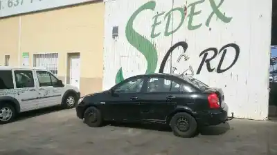 Veicolo di demolizione HYUNDAI ACCENT (MC)  dell'anno 2009 alimentato G4EE