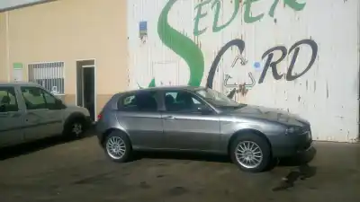 Veicolo di demolizione alfa romeo alfa 147 (190) 1.9 jtd impression dell'anno 2005 alimentato 939a7000