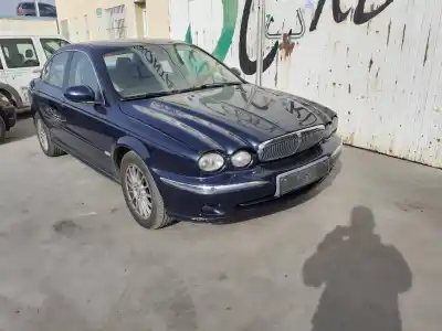 Veicolo di demolizione jaguar xtype 2.2 d dell'anno 2006 alimentato bg