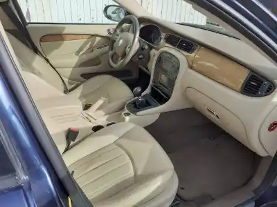 Veicolo di demolizione jaguar xtype 2.2 d dell'anno 2006 alimentato bg