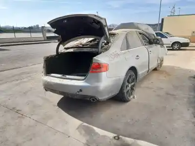 Verschrottungsfahrzeug AUDI A4 B8 (8K2)  des Jahres 0 angetrieben CGKA