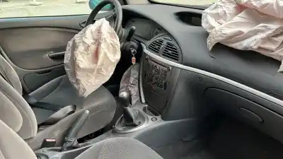 Veículo de Sucata citroen c5 berlina attraction do ano 2006 alimentado 9hz