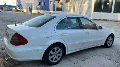 Véhicule à la ferraille mercedes-benz clase e (w211) berlina e 220 cdi (211.008) de l'année 2006 alimenté om646821