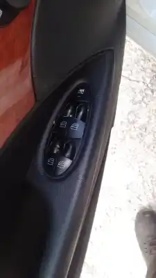 Véhicule à la ferraille mercedes-benz clase e (w211) berlina e 220 cdi (211.008) de l'année 2006 alimenté om646821