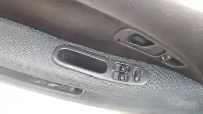 Veicolo di demolizione honda civic berlina (eg/eh) 1.6 sohc vtec cat dell'anno 1995 alimentato d16z6