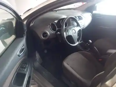 Veicolo di demolizione fiat bravo (198) 1.9 dynamic multijet dell'anno 2007 alimentato 192a8000