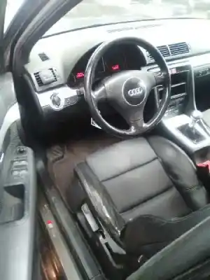 Veicolo di demolizione audi a4 avant (8e) 2.5 tdi (120kw) dell'anno 2004 alimentato bcz