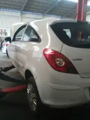 Veículo de Sucata opel corsa d cosmo do ano 2007 alimentado z13dtj