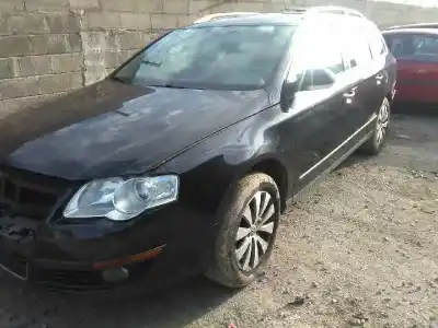 Vehículo de desguace VOLKSWAGEN PASSAT VARIANT (3C5) Edition Plus del año 2009 con motor CBDC