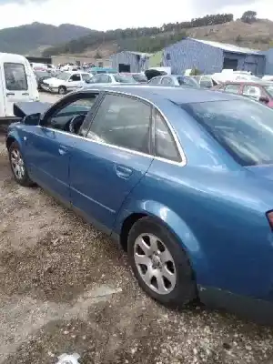 Veículo de Sucata audi a4 berlina (8e) 1.9 tdi do ano 2001 alimentado awx