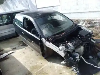 Veicolo di demolizione VOLKSWAGEN POLO (9N1) Trendline dell'anno 2001 alimentato BBY