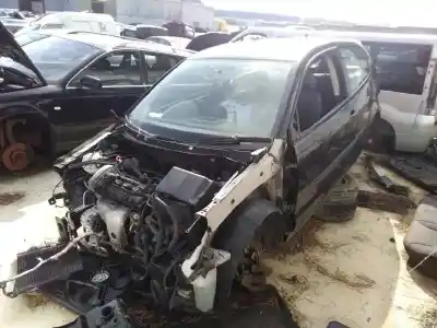 Veículo de Sucata volkswagen polo (9n1) trendline do ano 2001 alimentado bby