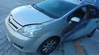 Veículo de Sucata toyota corolla verso (r1) motor 2.2 136 do ano 2005 alimentado 2adftv