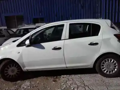 Veículo de Sucata opel corsa d cosmo do ano 2010 alimentado a12xer