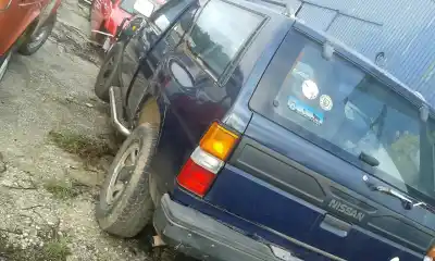 Véhicule à la ferraille nissan terrano (wd21) 2.4i de l'année 1989 alimenté otto con cata.