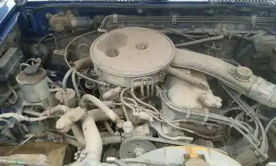 Véhicule à la ferraille nissan terrano (wd21) 2.4i de l'année 1989 alimenté otto con cata.