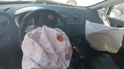 Veículo de Sucata seat ibiza sc (6j1) stylance / style do ano 2010 alimentado cayc