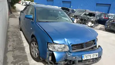 Veículo de Sucata audi a4 berlina (8e) 1.9 tdi do ano 2002 alimentado awx