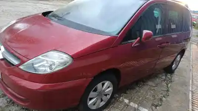 Véhicule à la ferraille citroen c8 2.2 hdi exclusive de l'année 2004 alimenté 4hw