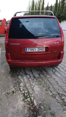 Véhicule à la ferraille citroen c8 2.2 hdi exclusive de l'année 2004 alimenté 4hw