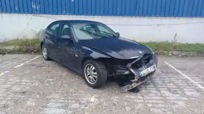 Sloopvoertuig bmw serie 3 berlina (e90) 320d van het jaar 2004 aangedreven 204d4