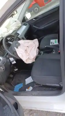 Scrapping Vehicle skoda rapid elegance of the year 2012 powered cay