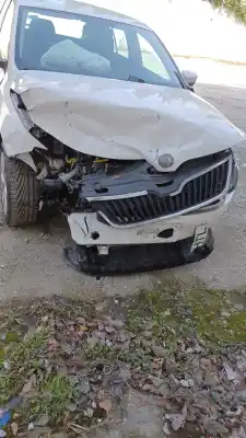 Scrapping Vehicle skoda rapid elegance of the year 2012 powered cay