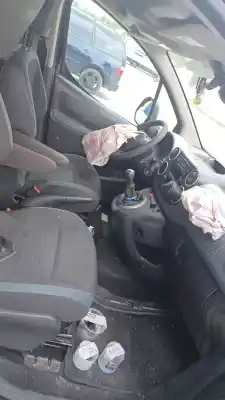 Véhicule à la ferraille citroen berlingo station wagon xtr de l'année 2011 alimenté 9hpdv6dted