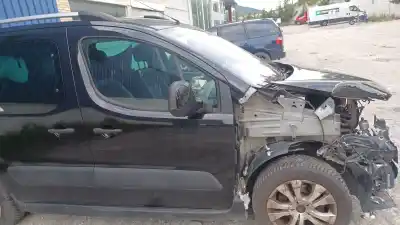 Véhicule à la ferraille citroen berlingo station wagon xtr de l'année 2011 alimenté 9hpdv6dted