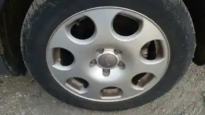 Veicolo di demolizione audi a4 berlina (8e) 2.5 tdi (114kw) dell'anno 2002 alimentato aym