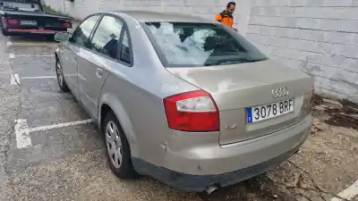 Veicolo di demolizione audi a4 berlina (8e) 1.8 20v turbo dell'anno 2002 alimentato avj