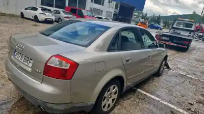 Veicolo di demolizione audi a4 berlina (8e) 1.8 20v turbo dell'anno 2002 alimentato avj
