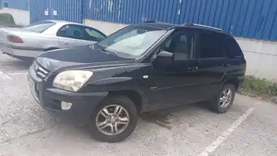 Veicolo di demolizione kia sportage active 4x4 dell'anno 2005 alimentato d4ea