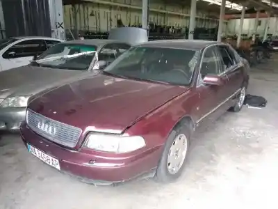 Veicolo di demolizione AUDI A8 (D2) 4.2 Quattro dell'anno 1996 alimentato ABZ