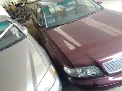 Vehicul casat audi a8 (d2) 4.2 quattro al anului 1996 alimentat abz