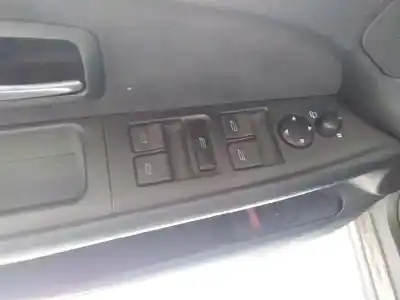 Vehicul casat audi a8 (d2) 4.2 quattro al anului 1996 alimentat abz