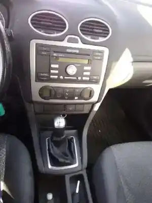 Verschrottungsfahrzeug ford focus berlina (cap) trend des jahres 2005 angetrieben g8da