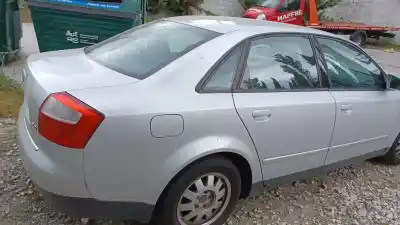 Veicolo di demolizione audi a4 berlina (8e) 2.0 20v cat (alt) dell'anno 2001 alimentato alt