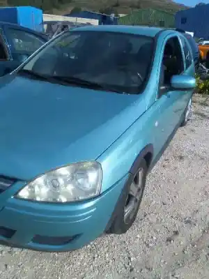 Veicolo di demolizione OPEL CORSA C Blue Line dell'anno 2003 alimentato Z13DT