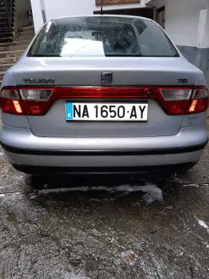 Sloopvoertuig seat toledo (1m2) select van het jaar 1999 aangedreven ahf