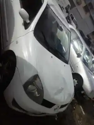 Утилизация автомобиля renault clio ii fase ii (b/cb0) authentique года 2008 питание d4f g7