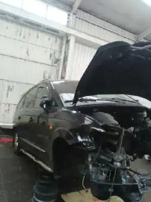 Sloopvoertuig ssangyong rodius xdi van het jaar 2006 aangedreven d27dt