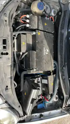 Veicolo di demolizione volkswagen polo (9n1) conceptline dell'anno 2002 alimentato 