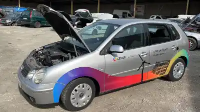 Здавання транспортного засобу VOLKSWAGEN POLO (9N1)  року 2002 потужний 