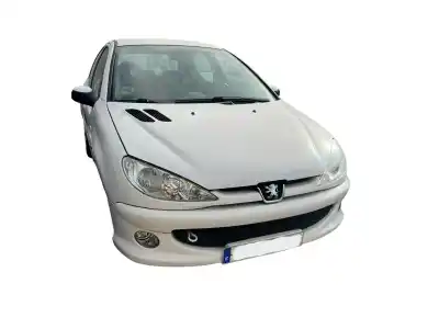 Veicolo di demolizione PEUGEOT 206 BERLINA XS dell'anno 2005 alimentato NFU